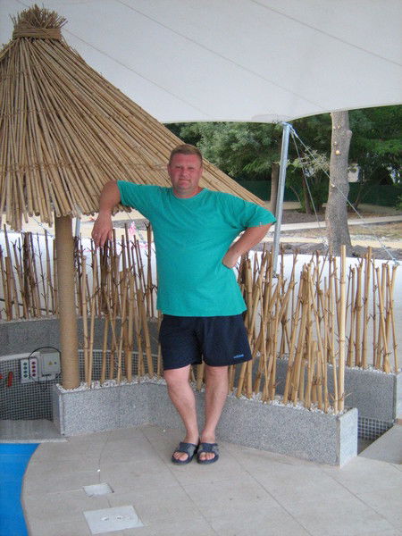 Виталий Новиков