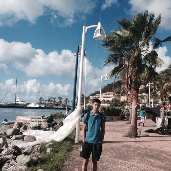 Серик Науанов