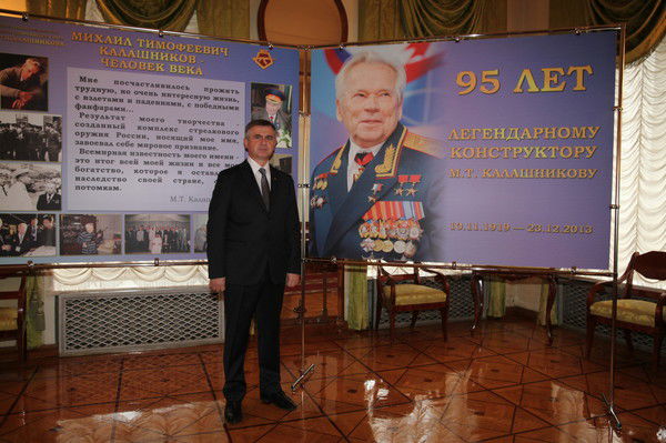 Владимир Хотеенков