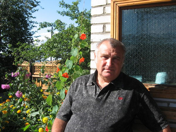 Виктор Лукьяненко