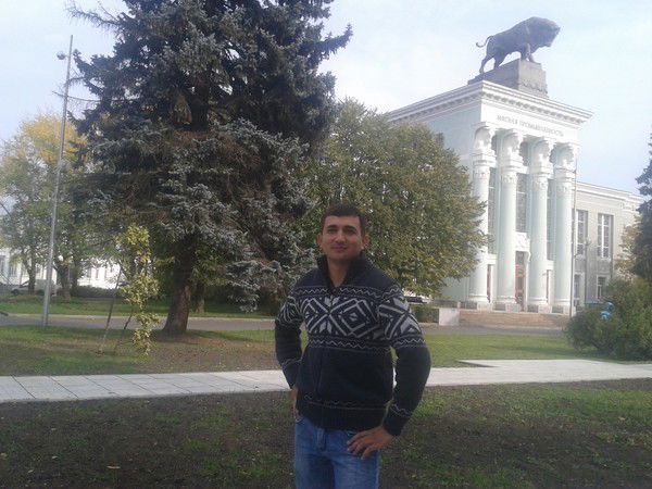 Алишер Шарипов