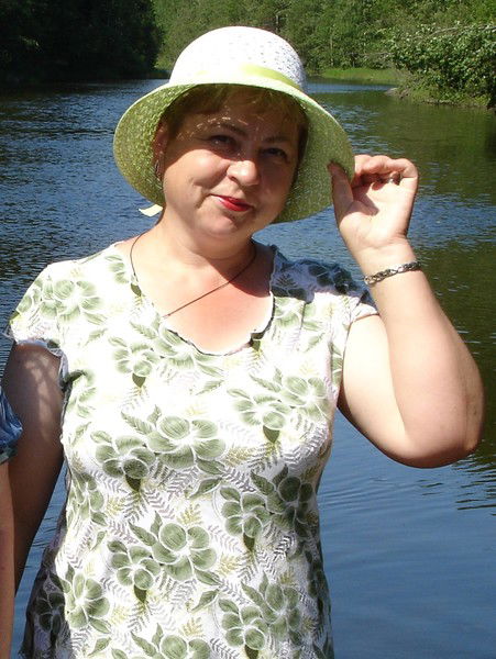 Елена Безобразова