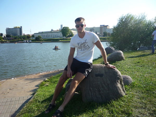 Евгений Устиненков