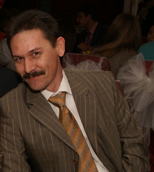 Андрей Шишкарёв