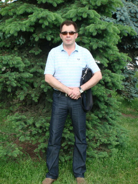 Юрий Пахомов