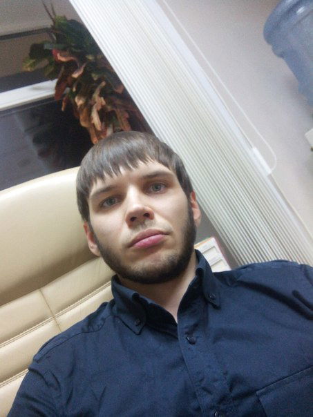 Артур Новоточин