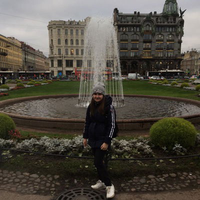 Катя Сенкова