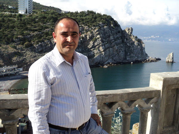 Руслан Асланов