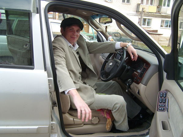 Илья Овчинников