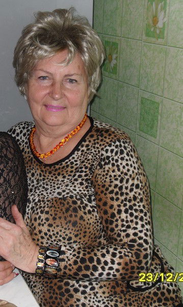 Нина Максимова