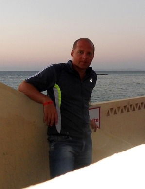 Юрий Листопадов