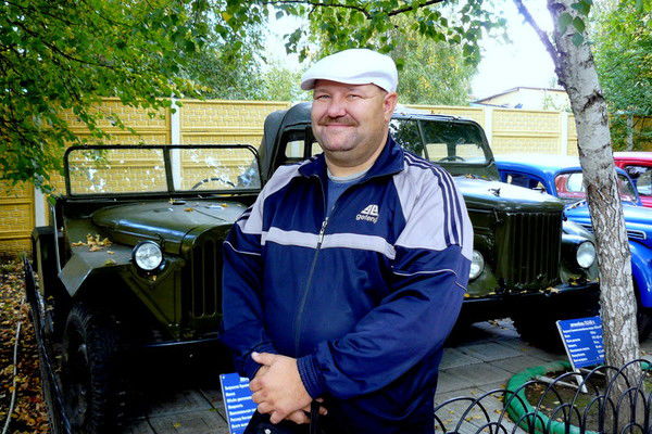 Слава Завражнов