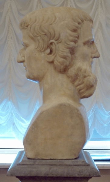 Янус Двуликий