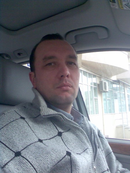 Руслан Ханов