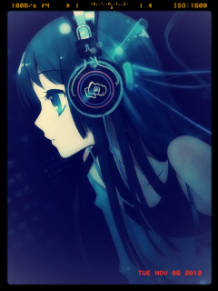 Девушка С Наушниками