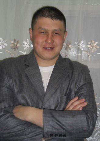 Медет Капаров