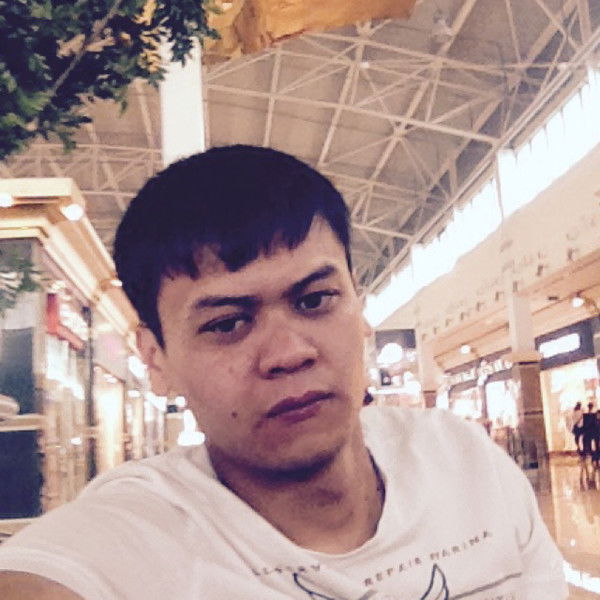 Олжас Сазонов