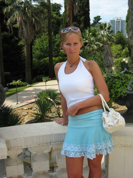 Лена Озерова