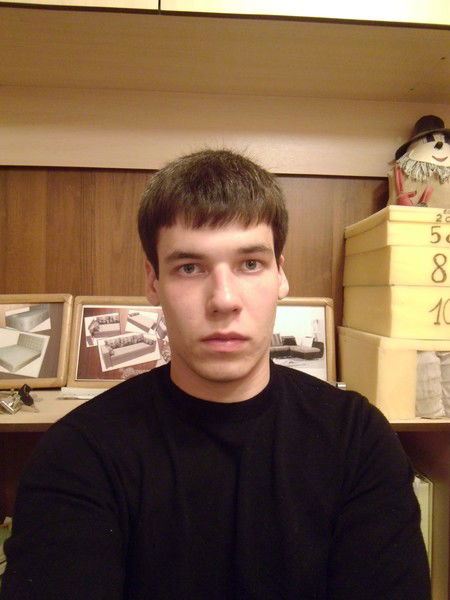 Максим Азизов