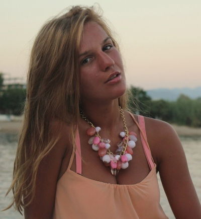 Яна Троицкая