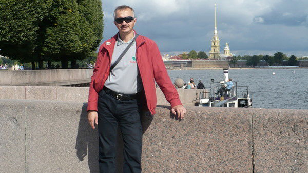 Андрей Петров