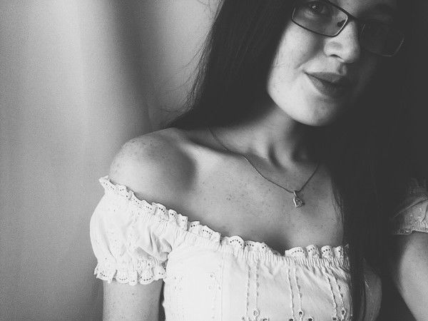 Юлия Попова