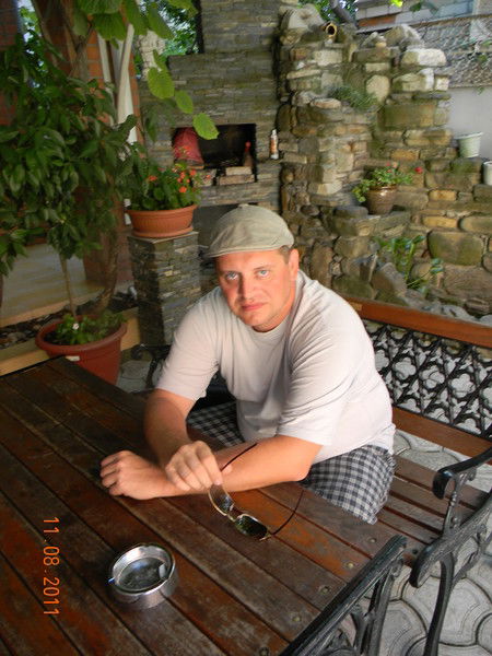 Николай Глухов