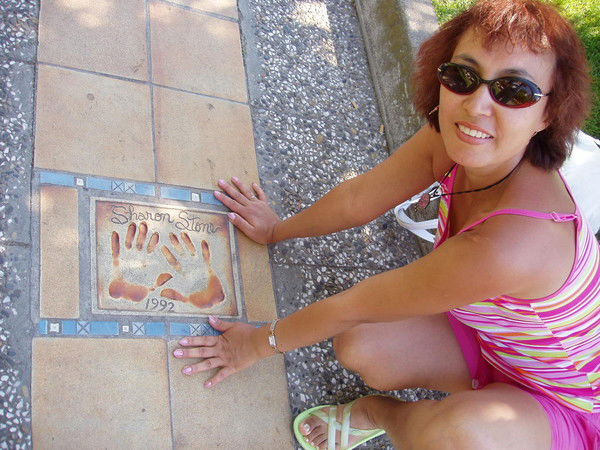 Неизвестно Неизвестно