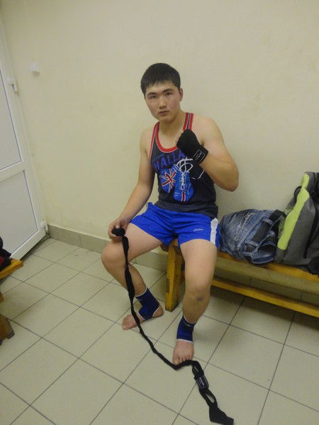 Мен Ушундай Жонокой Жигит