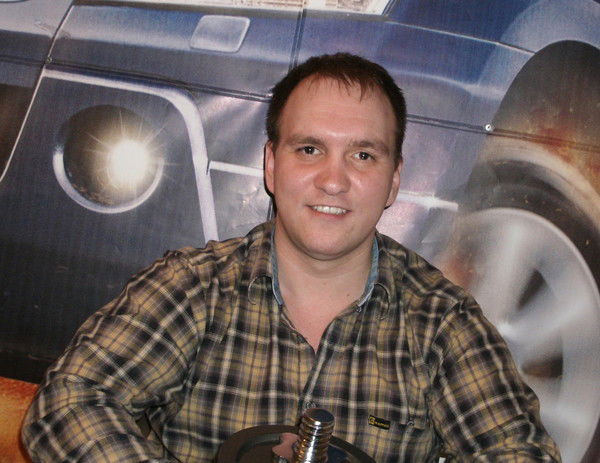 Женя Северов