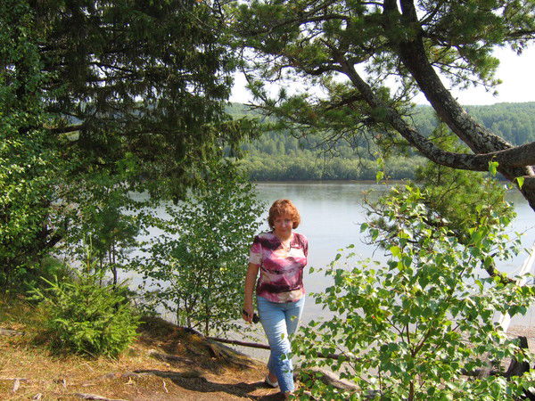 Наталья Попова