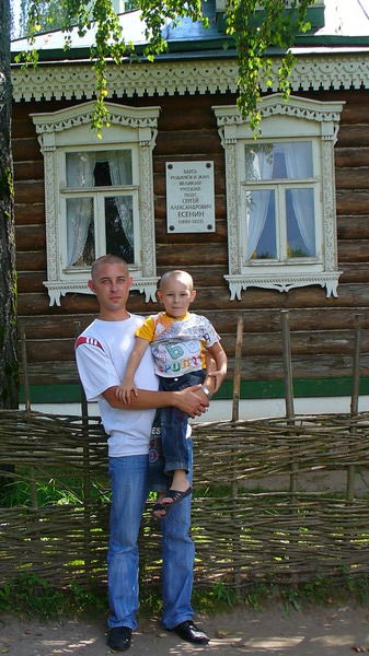 Михаил Андреев