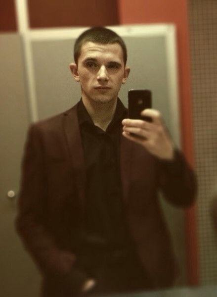 Дмитрий Серов