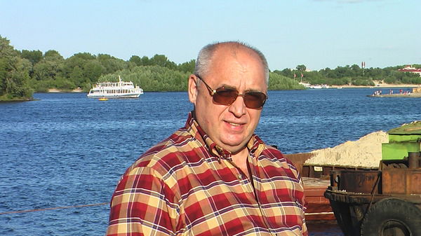 Олег Сыропятов