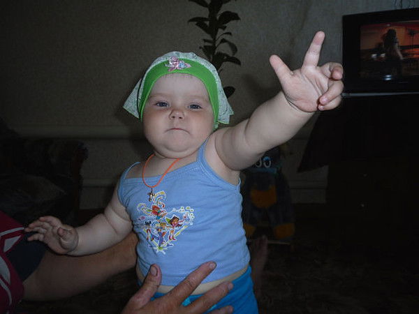 Оля Захарова