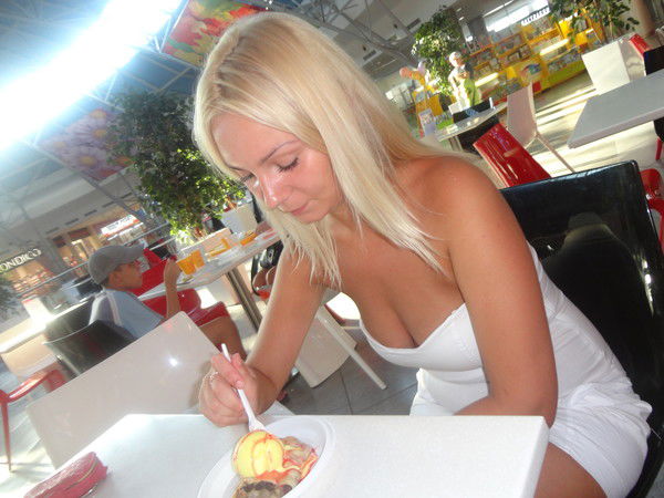 Оксана Строганова