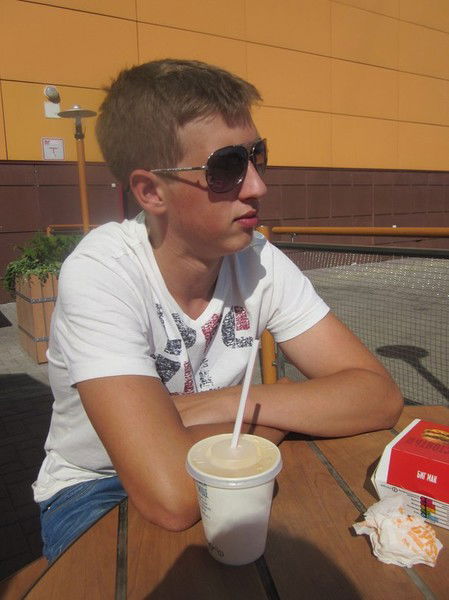 Женя Новолоцкий