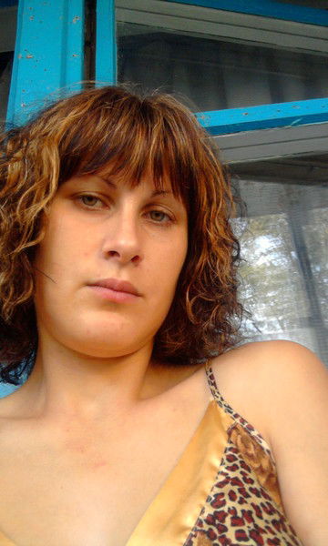 Елена Леонова