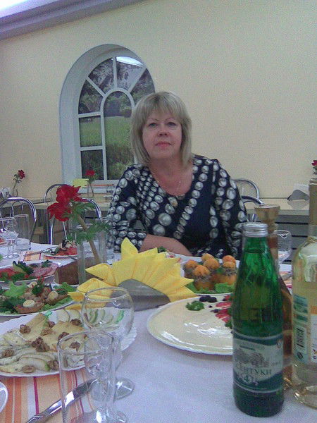 Полина Хмелевская