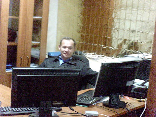 Михаил Леонов