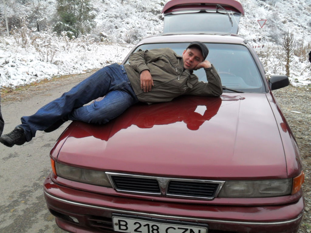 Константин Емельянов