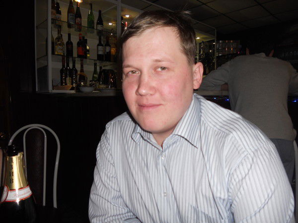 Артем Попов