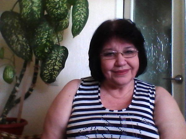 Нина Коннова