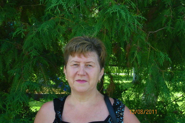 Валентина Гвоздь (Шмакова)