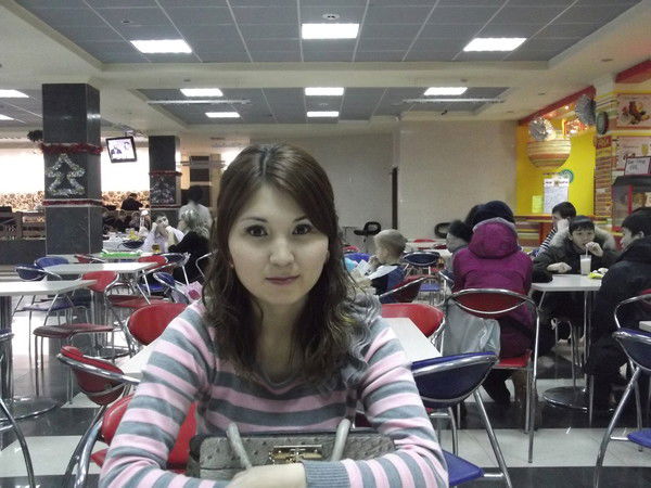 Лаура Омарханова