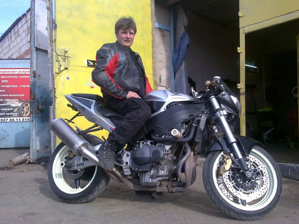 Виталий Попов