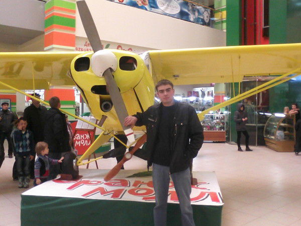 Евгений Леонтьев