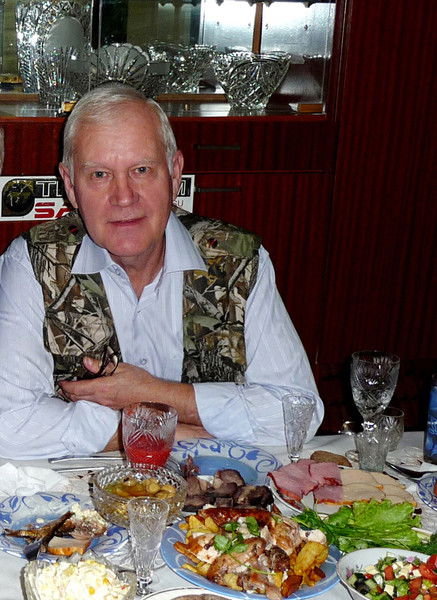 Леонид Котов