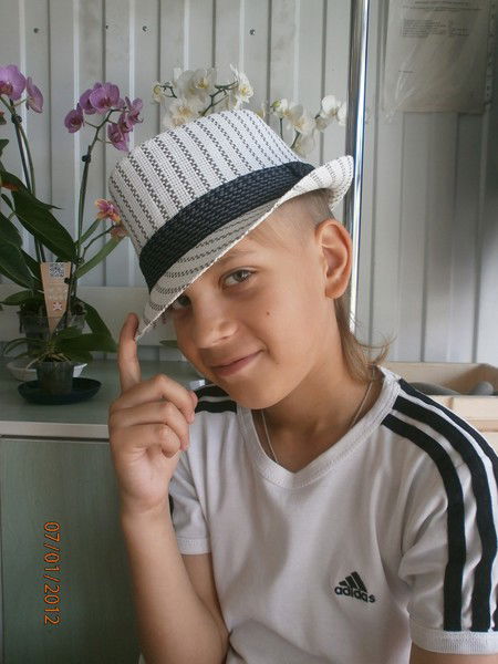 ***данила*** :)