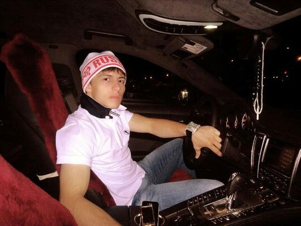 Олег Финеев